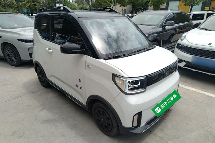 Used Wuling Hongguang MINIEV 2022 GAMEBOY 200km Gaming Edition with Lithium Iron Phosphate Front Right 45 Deg