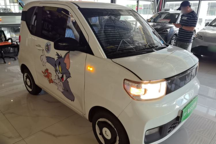 Used Wuling Hongguang MINIEV 2022 Enjoy Edition Lithium-Ion Battery Front Right 45 Deg