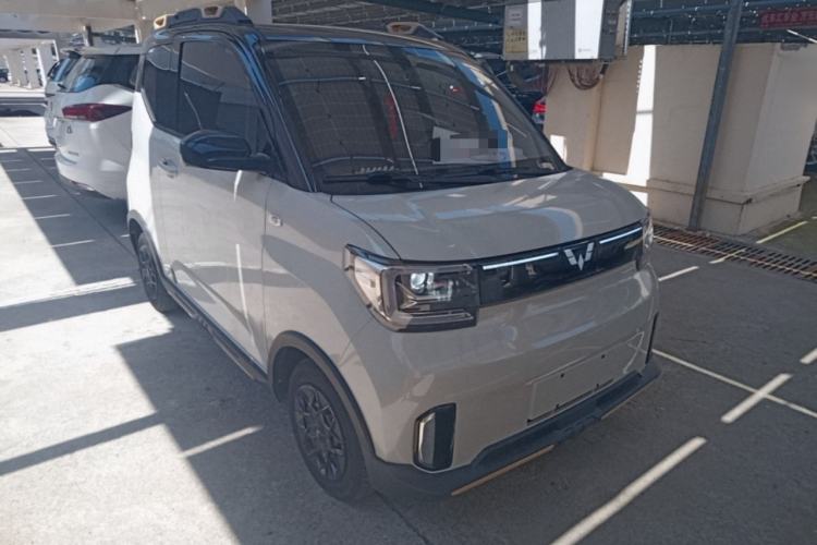 Used Wuling Hongguang MINIEV 2022 GAMEBOY 200km Gaming Edition with Lithium Iron Phosphate Front Right 45 Deg