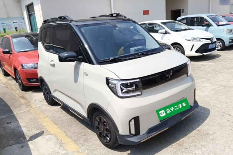 Used Wuling Hongguang MINIEV 2022 GAMEBOY 300km Enthusiast Model with Lithium Iron Phosphate Front Right 45 Deg