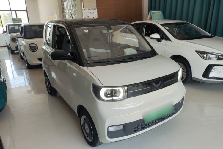 Used Wuling Hongguang MINIEV 2022 Macaron Premium Model – Lithium Ternary Battery Front Right 45 Deg