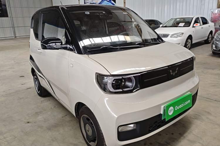 Used Wuling Hongguang MINIEV 2022 Macaron Premium Model – Lithium Iron Phosphate Front Right 45 Deg