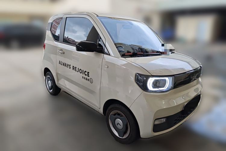 Used Wuling Hongguang MINIEV 2022 Macaron Premium Model – Lithium Iron Phosphate Front Right 45 Deg