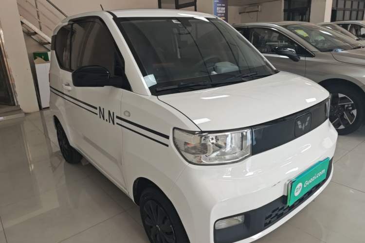 Used Wuling Hongguang MINIEV 2022 Zizai Version Lithium Iron Phosphate Front Right 45 Deg