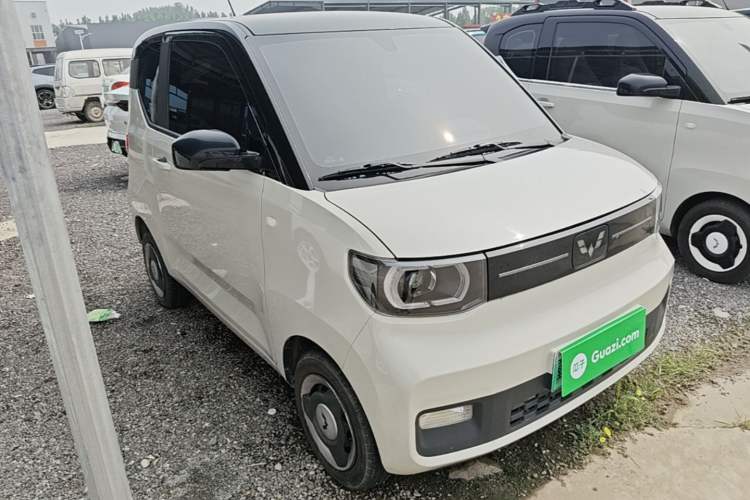 Used Wuling Hongguang MINIEV 2022 Macaron Premium Model – Lithium Iron Phosphate Front Right 45 Deg