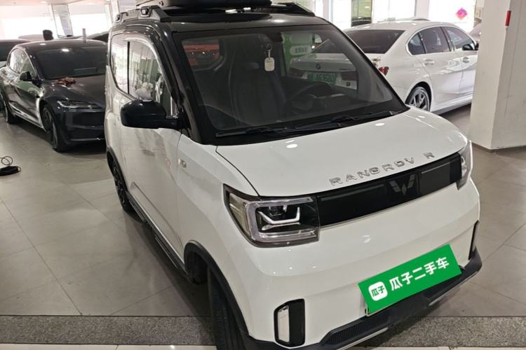 Used Wuling Hongguang MINIEV 2022 GAMEBOY 300km Enthusiast Model with Lithium Iron Phosphate Front Right 45 Deg