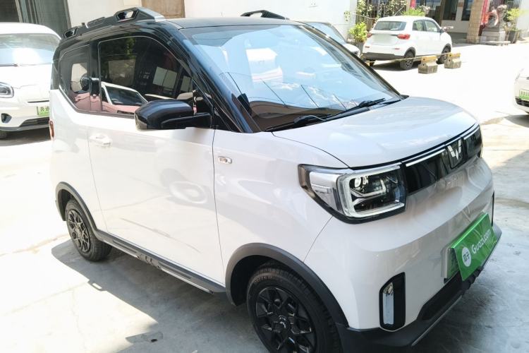 Used Wuling Hongguang MINIEV 2022 GAMEBOY 200km Gaming Edition with Lithium Iron Phosphate Front Right 45 Deg