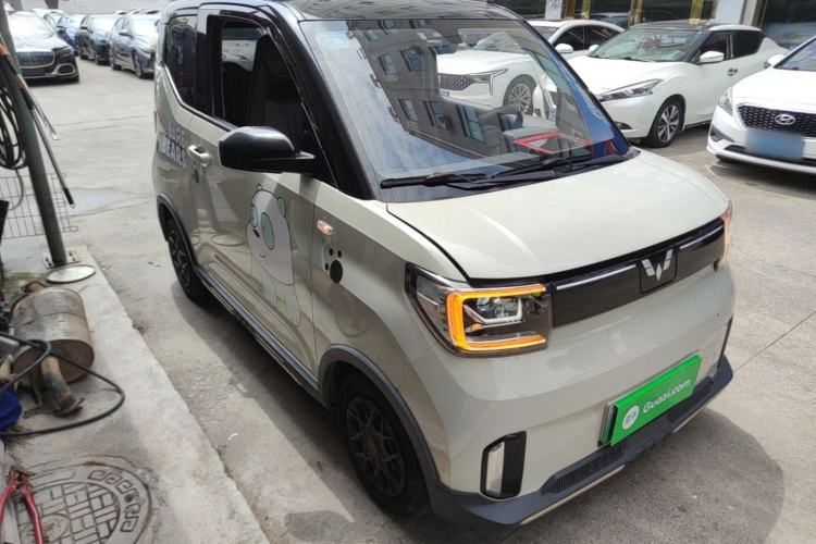 Used Wuling Hongguang MINIEV 2022 GAMEBOY 200km Gaming Edition with Lithium Iron Phosphate Front Right 45 Deg
