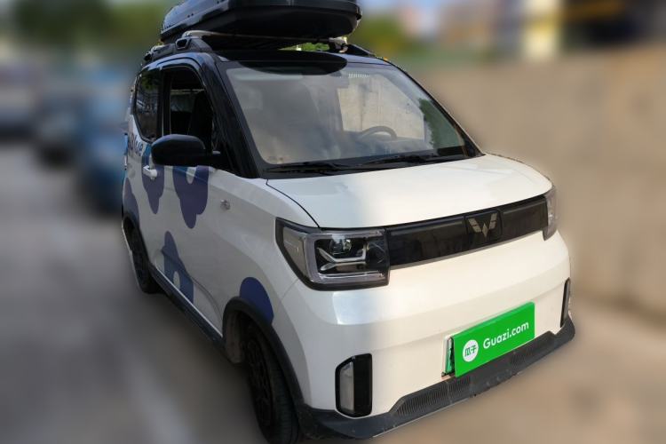 Used Wuling Hongguang MINIEV 2022 GAMEBOY 200km Gaming Edition with Lithium Iron Phosphate Front Right 45 Deg