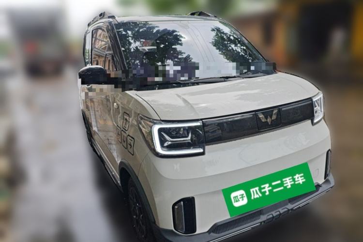 Used Wuling Hongguang MINIEV 2022 GAMEBOY 200km Gaming Edition with Lithium Iron Phosphate Front Right 45 Deg