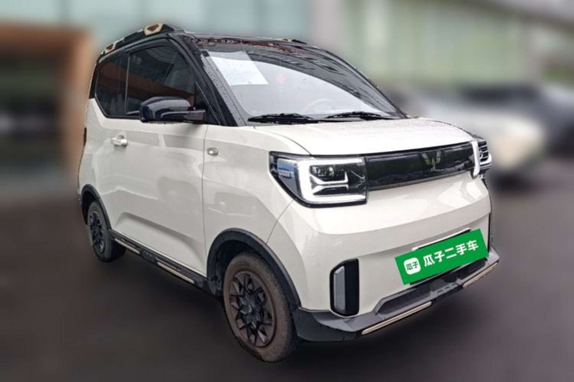 Used Wuling Hongguang MINIEV 2022 GAMEBOY 200km Gaming Edition with Lithium Iron Phosphate Front Right 45 Deg