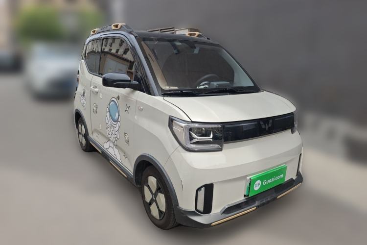 Used Wuling Hongguang MINIEV 2022 GAMEBOY 200km Gaming Edition with Lithium Iron Phosphate Front Right 45 Deg