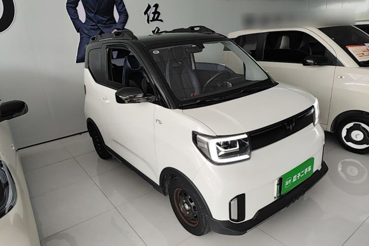 Used Wuling Hongguang MINIEV 2022 GAMEBOY 200km Gaming Edition with Lithium Iron Phosphate Front Right 45 Deg