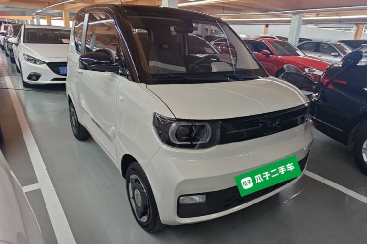 Used Wuling Hongguang MINIEV 2022 Macaron Fashion Model Lithium Iron Phosphate Front Right 45 Deg