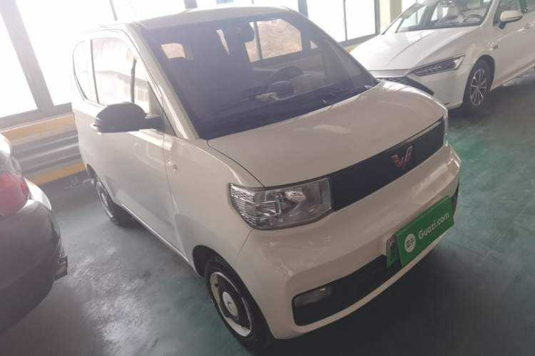 Used Wuling Hongguang MINIEV 2022 Zizai Version Lithium-NMC Front Right 45 Deg