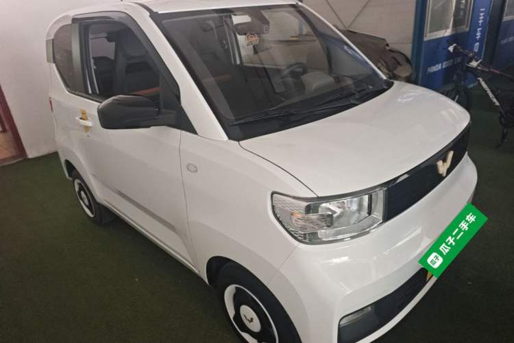 Used Wuling Hongguang MINIEV 2022 Easy Version Lithium-NMC Front Right 45 Deg