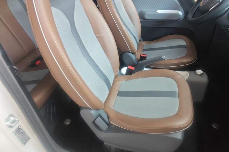 Used Wuling Hongguang MINIEV 2022 GAMEBOY 200km Gaming Edition with Lithium Iron Phosphate Front Right 45 Deg
