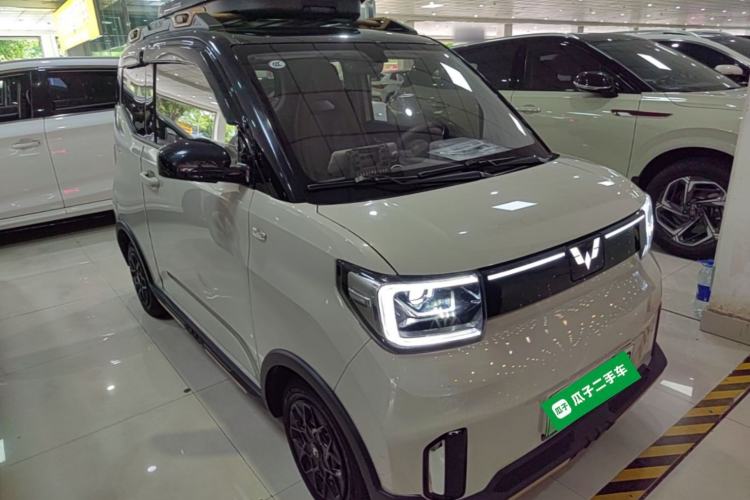 Used Wuling Hongguang MINIEV 2022 GAMEBOY 300km Enthusiast Model with Lithium Iron Phosphate Front Right 45 Deg