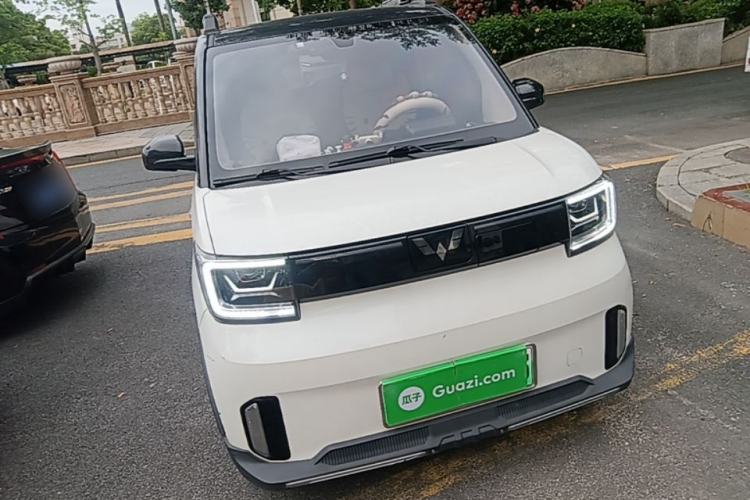 Used Wuling Hongguang MINIEV 2022 GAMEBOY 300km Enthusiast Model with Lithium Iron Phosphate Front Right 45 Deg