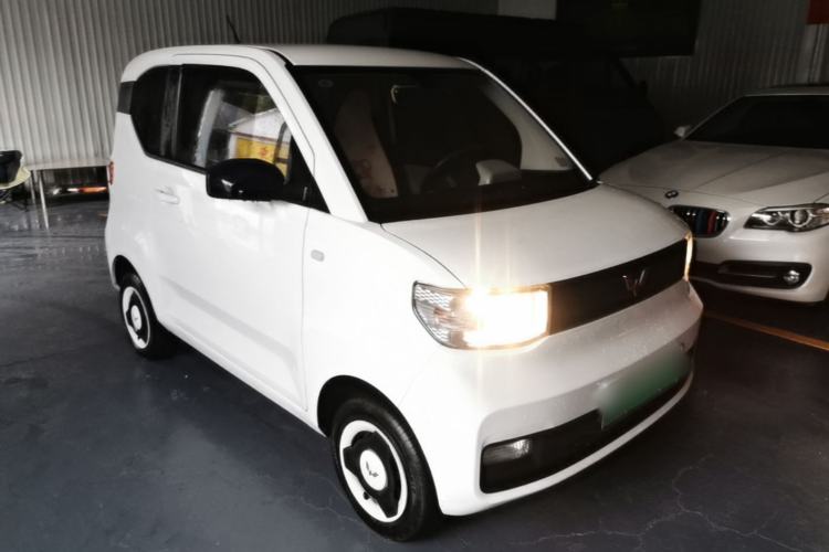 Used Wuling Hongguang MINIEV 2022 Easy Version Lithium Iron Phosphate Front Right 45 Deg
