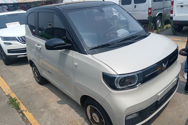 Used Wuling Hongguang MINIEV 2022 Macaron Premium Model – Lithium Iron Phosphate Front Right 45 Deg