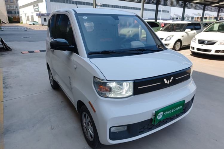 Used Wuling Hongguang MINIEV 2022 Macaron Fashion Model Lithium Iron Phosphate Front Right 45 Deg