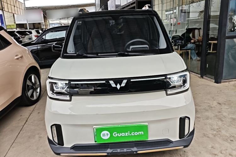 Used Wuling Hongguang MINIEV 2022 GAMEBOY 300km Enthusiast Model with Lithium Iron Phosphate Front