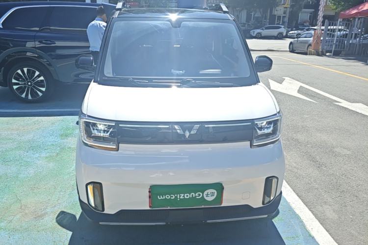 Used Wuling Hongguang MINIEV 2022 GAMEBOY 300km Enthusiast Model with Lithium Iron Phosphate Front
