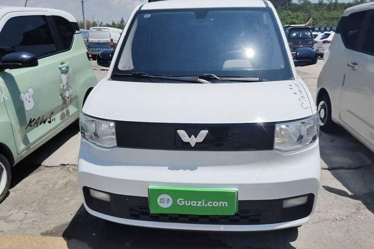 Used Wuling Hongguang MINIEV 2022 Easy Version Lithium Iron Phosphate Front