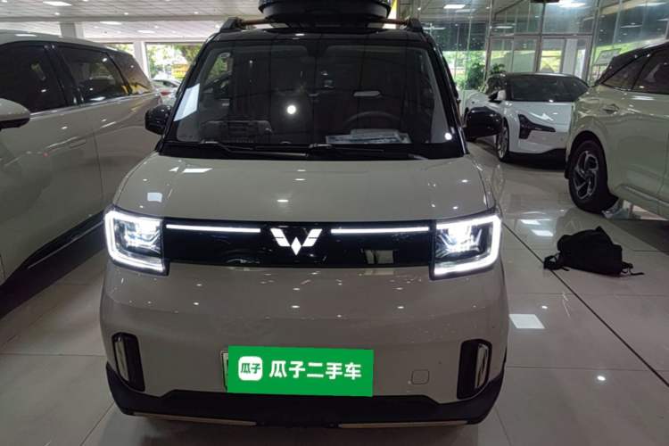 Used Wuling Hongguang MINIEV 2022 GAMEBOY 300km Enthusiast Model with Lithium Iron Phosphate Front
