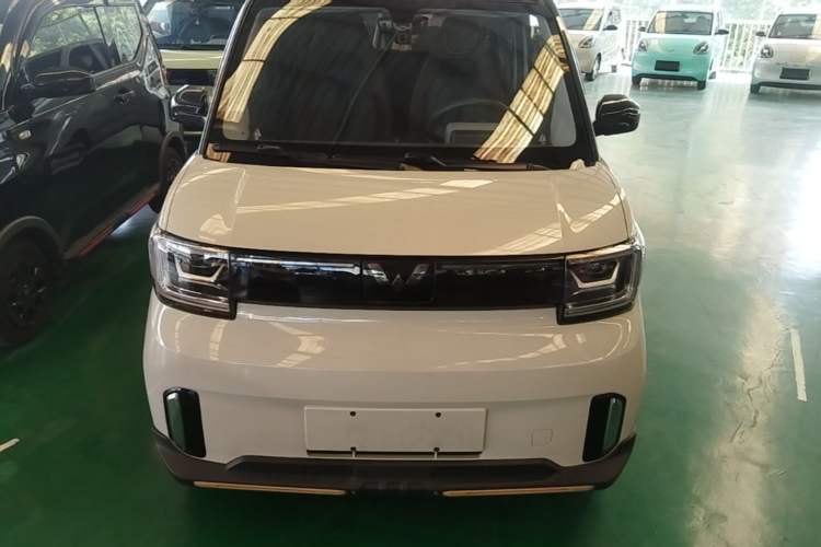 Used Wuling Hongguang MINIEV 2022 GAMEBOY 200km Gaming Edition with Lithium Iron Phosphate Front