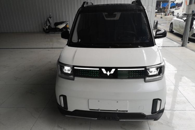 Used Wuling Hongguang MINIEV 2022 GAMEBOY 300km Enthusiast Model with Lithium Iron Phosphate Front