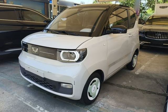 Used Wuling Hongguang MINIEV 2022 Macaron Premium Model – Lithium Iron Phosphate