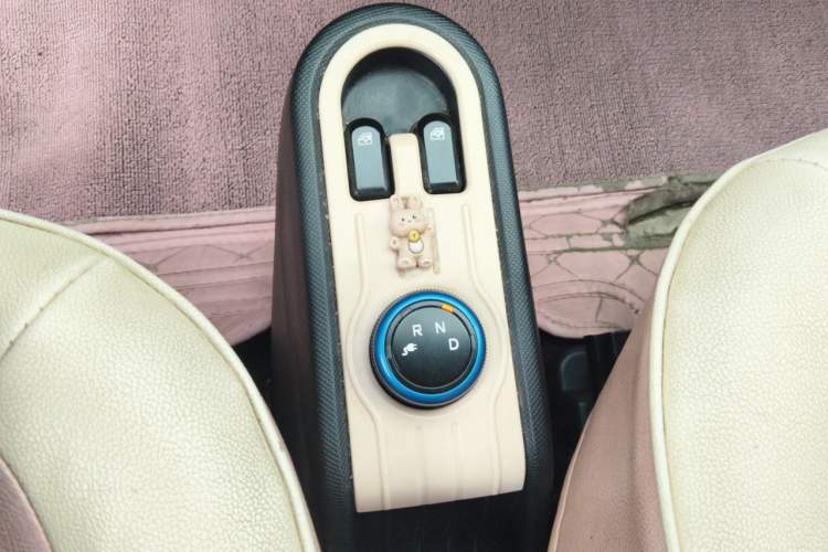Used Wuling Hongguang MINIEV 2022 Easy Version Lithium-NMC Gear Lever
