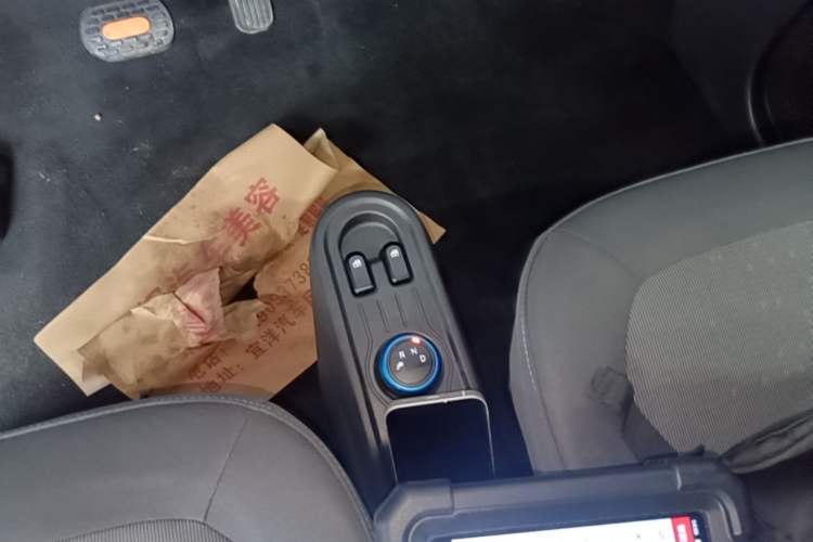 Used Wuling Hongguang MINIEV 2022 Easy Version Lithium Iron Phosphate Gear Lever