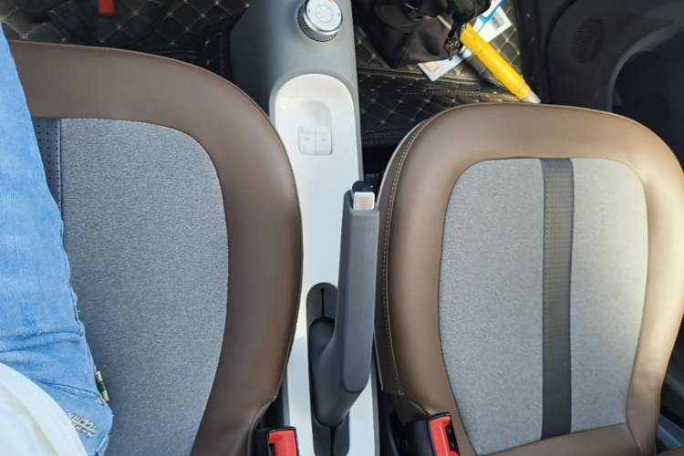 Used Wuling Hongguang MINIEV 2022 GAMEBOY 200km Gaming Edition with Lithium Iron Phosphate Gear Lever