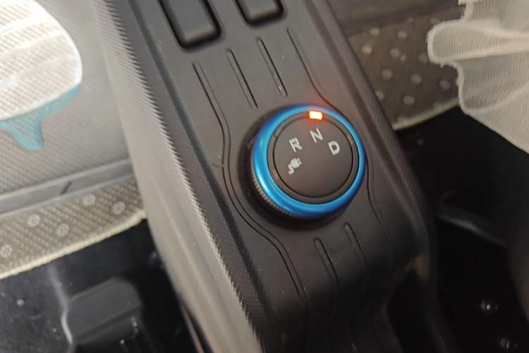Used Wuling Hongguang MINIEV 2022 Easy Version Lithium Iron Phosphate Gear Lever