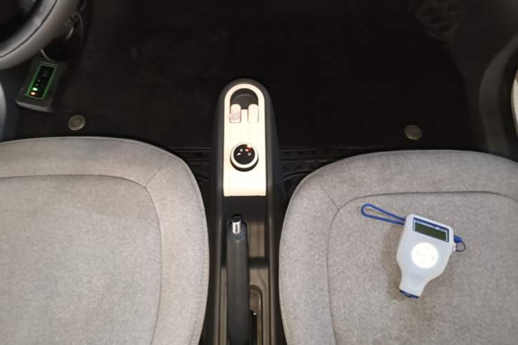 Used Wuling Hongguang MINIEV 2022 Macaron Premium Model – Lithium Iron Phosphate Gear Lever