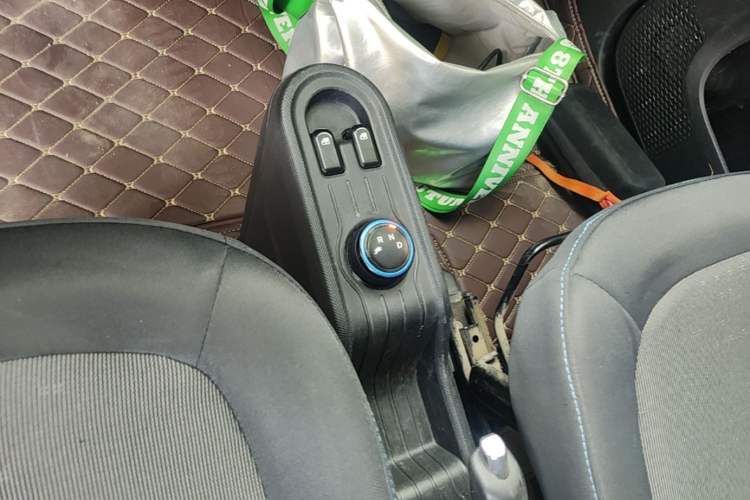 Used Wuling Hongguang MINIEV 2022 Zizai Version Lithium Iron Phosphate Gear Lever
