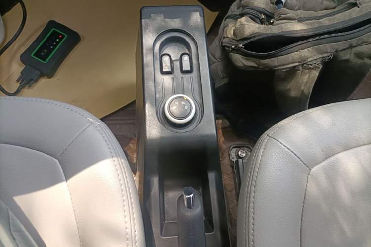 Used Wuling Hongguang MINIEV 2022 Macaron Fashion Edition Lithium-Nickel-Cobalt-Alpha-oxide Gear Lever