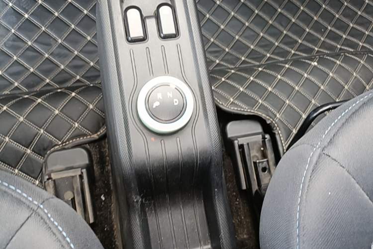 Used Wuling Hongguang MINIEV 2022 Zizai Version Lithium Iron Phosphate Gear Lever