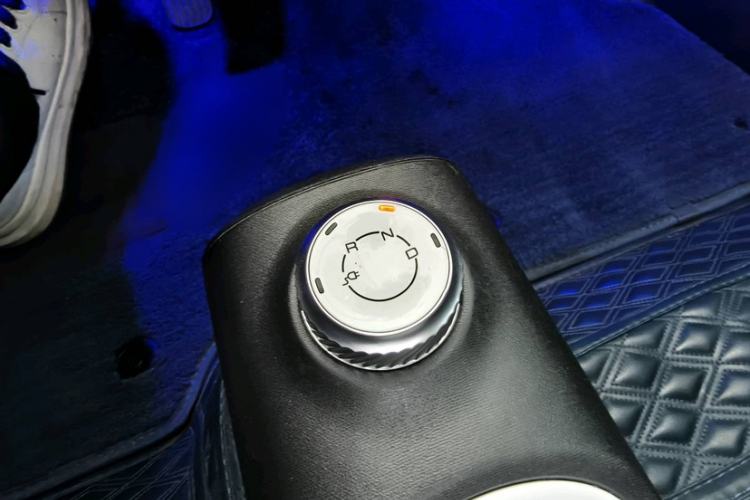 Used Wuling Hongguang MINIEV 2022 GAMEBOY 300km Enthusiast Model with Lithium Iron Phosphate Gear Lever