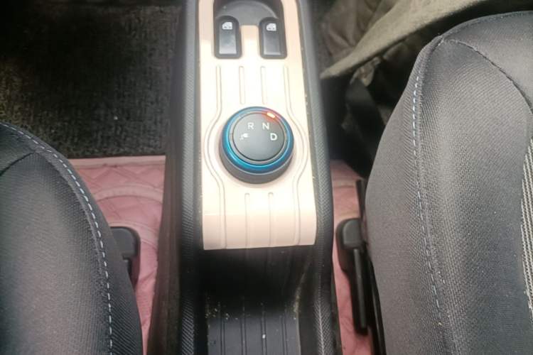 Used Wuling Hongguang MINIEV 2022 Zizai Version Lithium-NMC Gear Lever