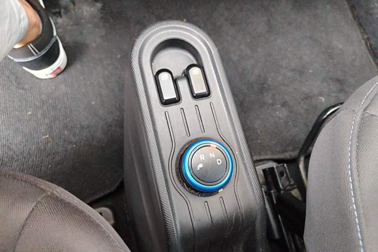 Used Wuling Hongguang MINIEV 2022 Enjoy Edition Lithium Iron Phosphate Gear Lever