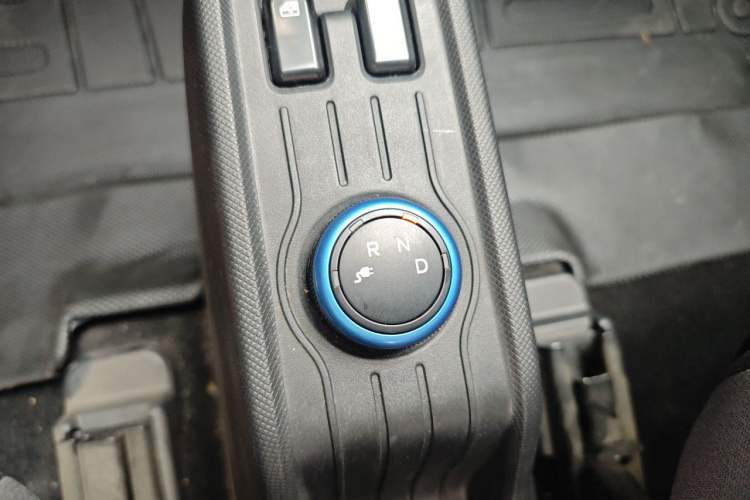 Used Wuling Hongguang MINIEV 2022 Zizai Version Lithium Iron Phosphate Gear Lever
