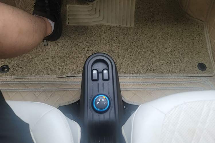Used Wuling Hongguang MINIEV 2022 Enjoy Edition Lithium Iron Phosphate Gear Lever