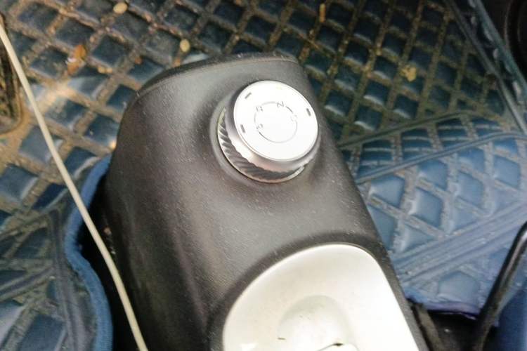 Used Wuling Hongguang MINIEV 2022 GAMEBOY 300km Enthusiast Model with Lithium Iron Phosphate Gear Lever