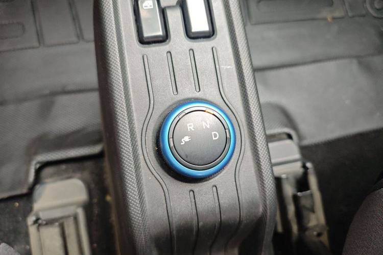 Used Wuling Hongguang MINIEV 2022 Zizai Version Lithium Iron Phosphate Gear Lever