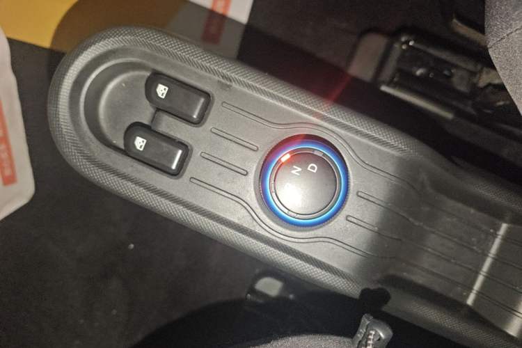 Used Wuling Hongguang MINIEV 2022 Easy Version Lithium-NMC Gear Lever