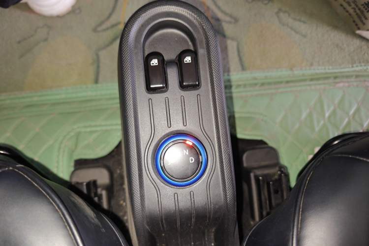 Used Wuling Hongguang MINIEV 2022 Zizai Version Lithium Iron Phosphate Gear Lever